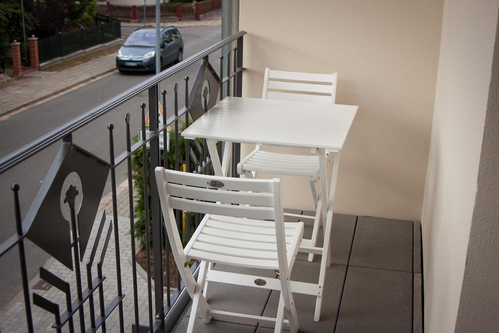 Cafe Hehrlich - Cafe, Pension & Mehr Bad Tennstedt Exteriör bild